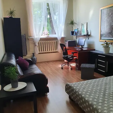 Apartment Port 500m To Old
